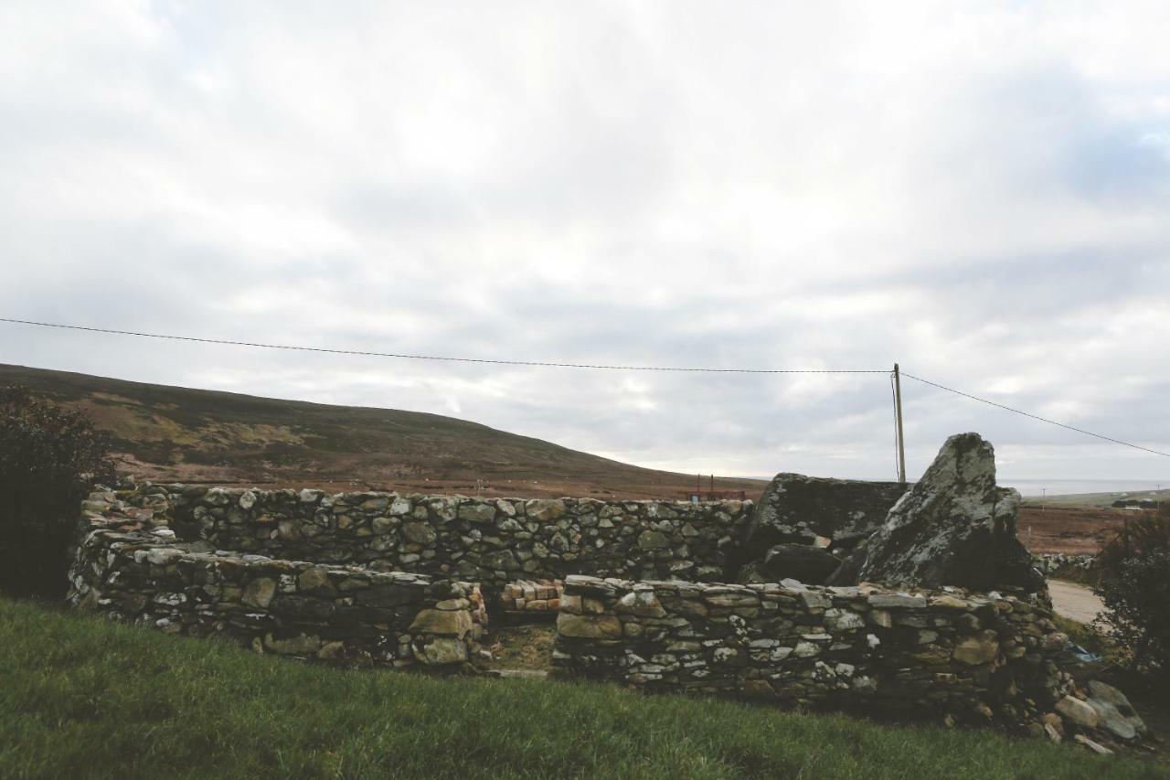 Dolmen Cottage Glencolumbkille Exteriér fotografie